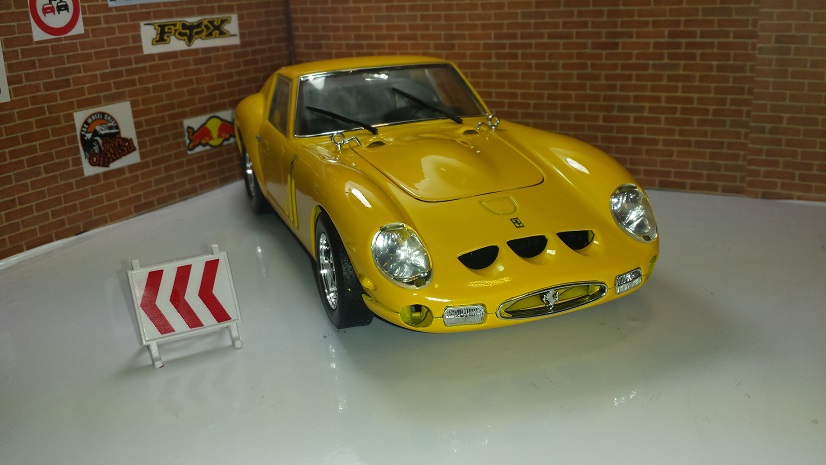 مدل فراری 250 GTO فلزی  1/18 - www.toofan.biz